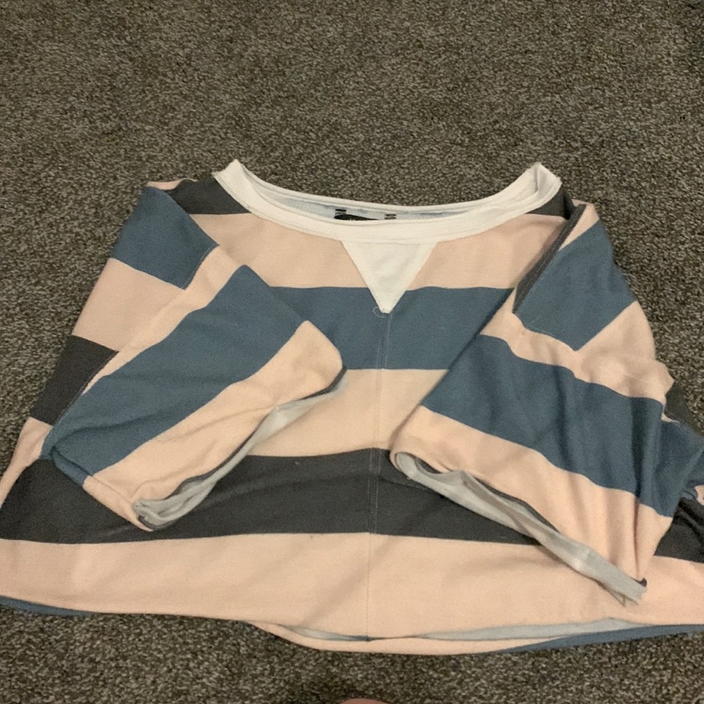 ae studio oversized cropped pink green gray and white shirt